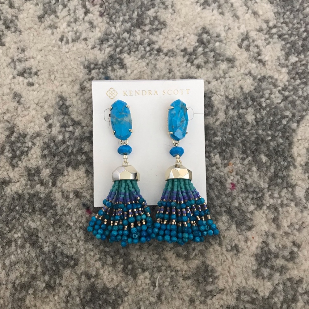 Kendra Scott Brand New Earrings!! - Picture 1 of 2
